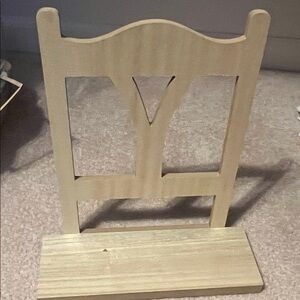 NWT Wooden Decor Wall Shelf Natural Finish 12.25" Tall 11 x 4